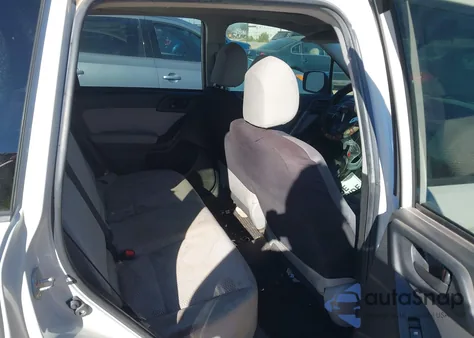 2016 Subaru Forester 2.5I Premium z USA, uszkodzony, nr VIN JF2SJADC8GH429576